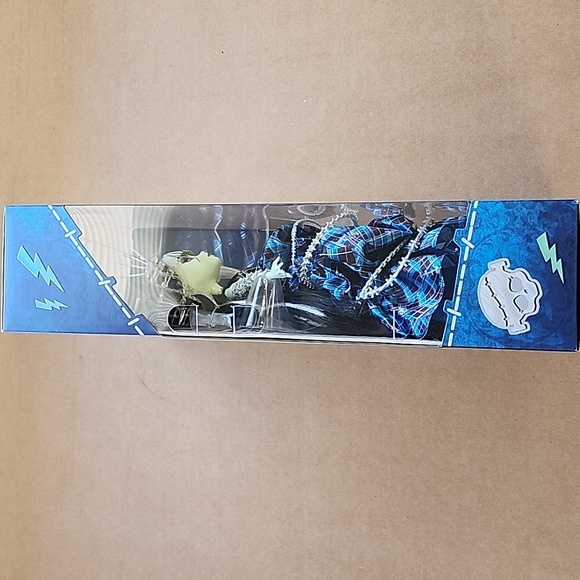 Frankie Stein Stitched In Style Barbie Doll Mattel NIB NRFB NWT - Picture 11 of 15